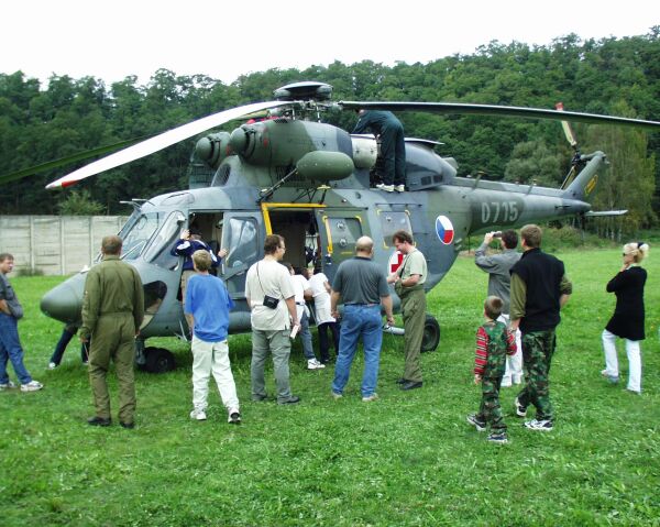 v Lobz�ch p�ist�l Sokol