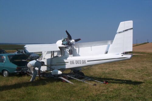 nalo�it a jede se dom�